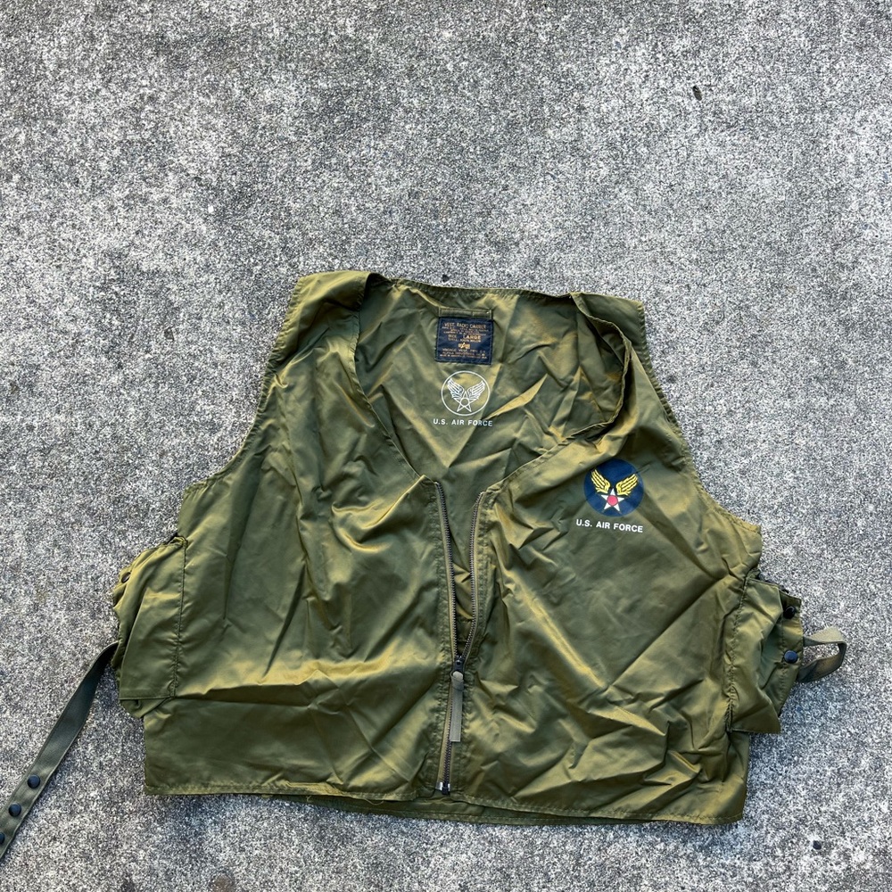 U.S. Air Force Radio Carrier Type E-1 Vintage Vest Size LARGE Mil-V-5876A Alpha